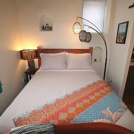 Closson Studio - Stylish - Near Plaza - Queen Bed Санта-Фе Екстер'єр фото